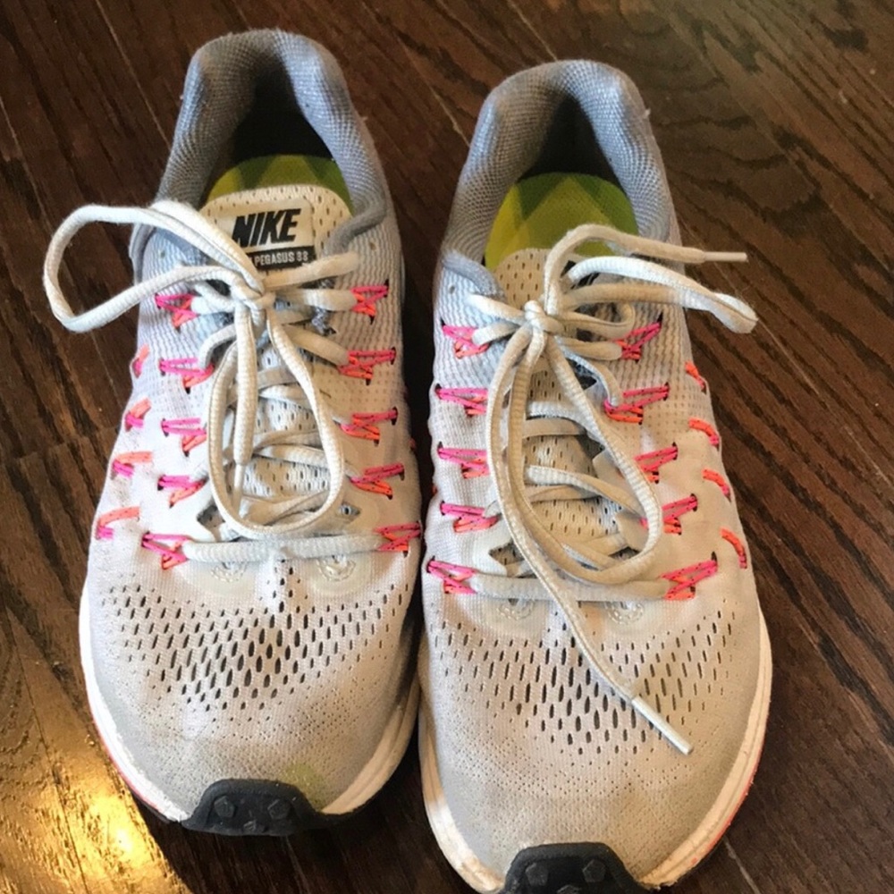 Nike Pegasus 33 Running Shoes 👟